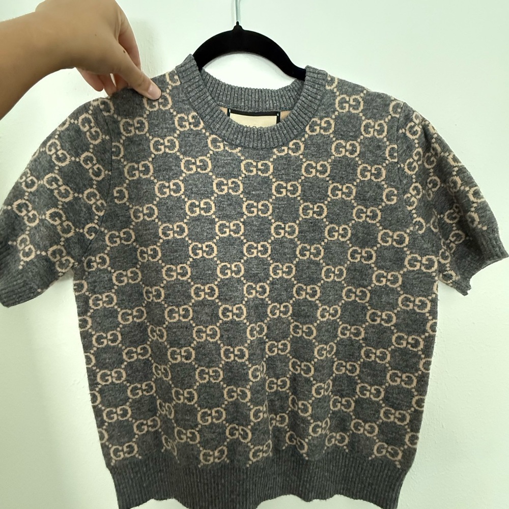 GG Logo Knit Sweater in Gray and Beige - Picture 2 of 3